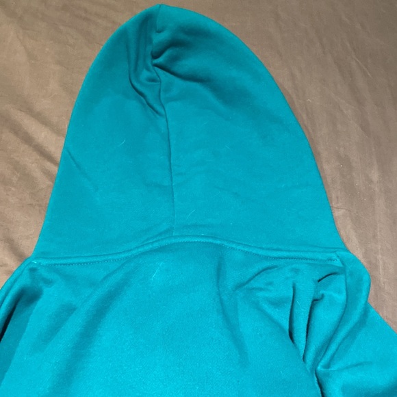 Mark Antoine Collection at Simons - Picture 8 of 10